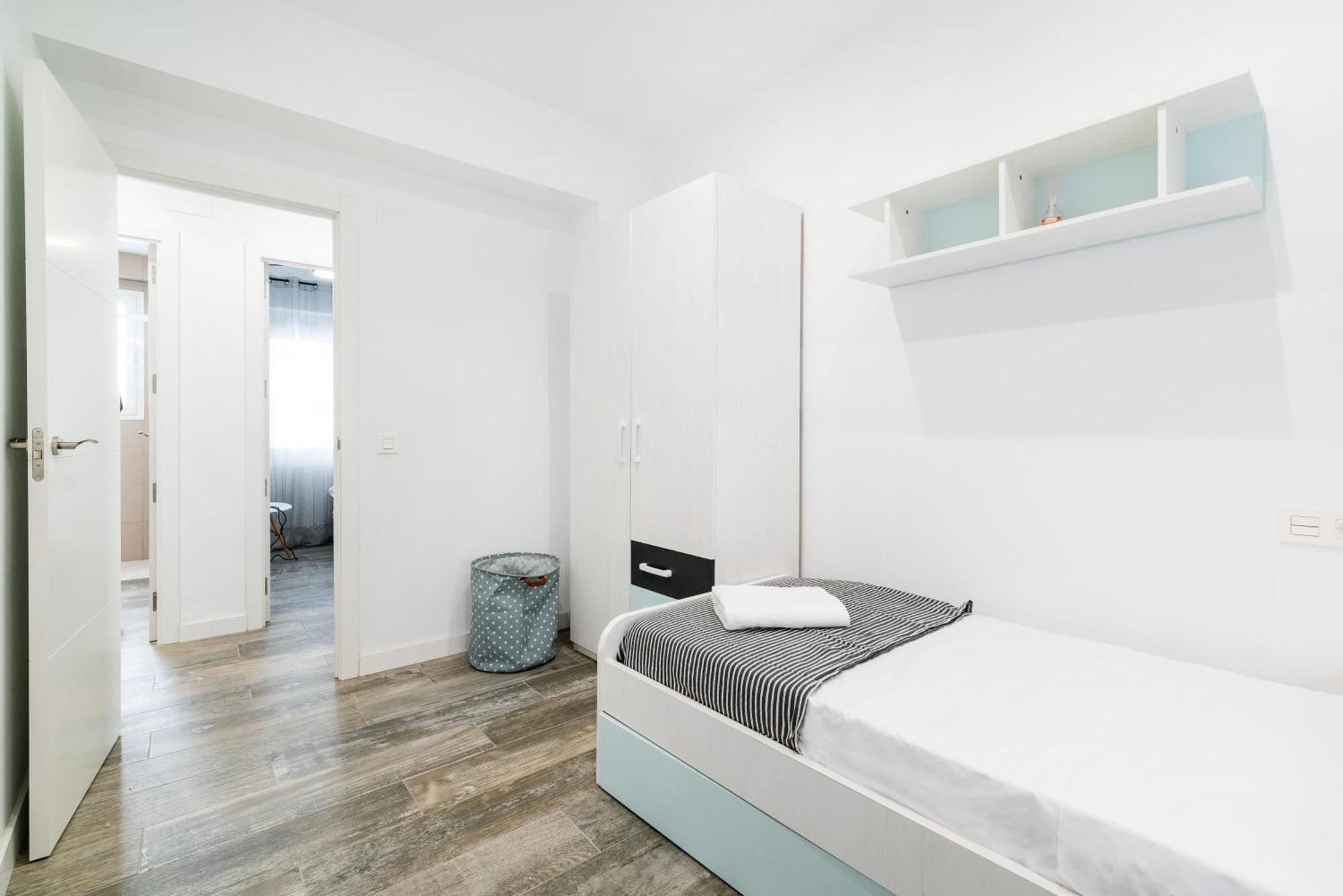 Pajaritos Suites Junto A Centro, Estacion De Tren Y Plaza De Toros Granada Eksteriør billede