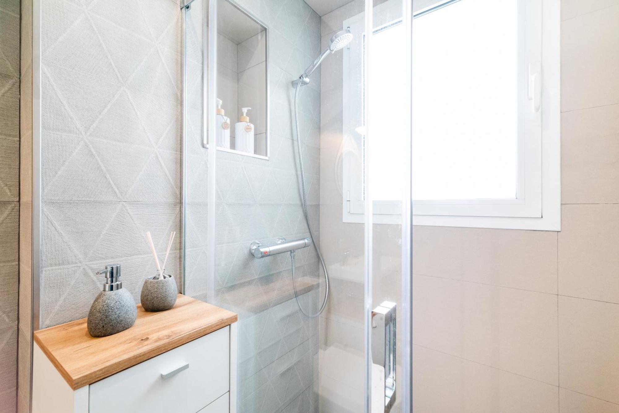 Pajaritos Suites Junto A Centro, Estacion De Tren Y Plaza De Toros Granada Eksteriør billede